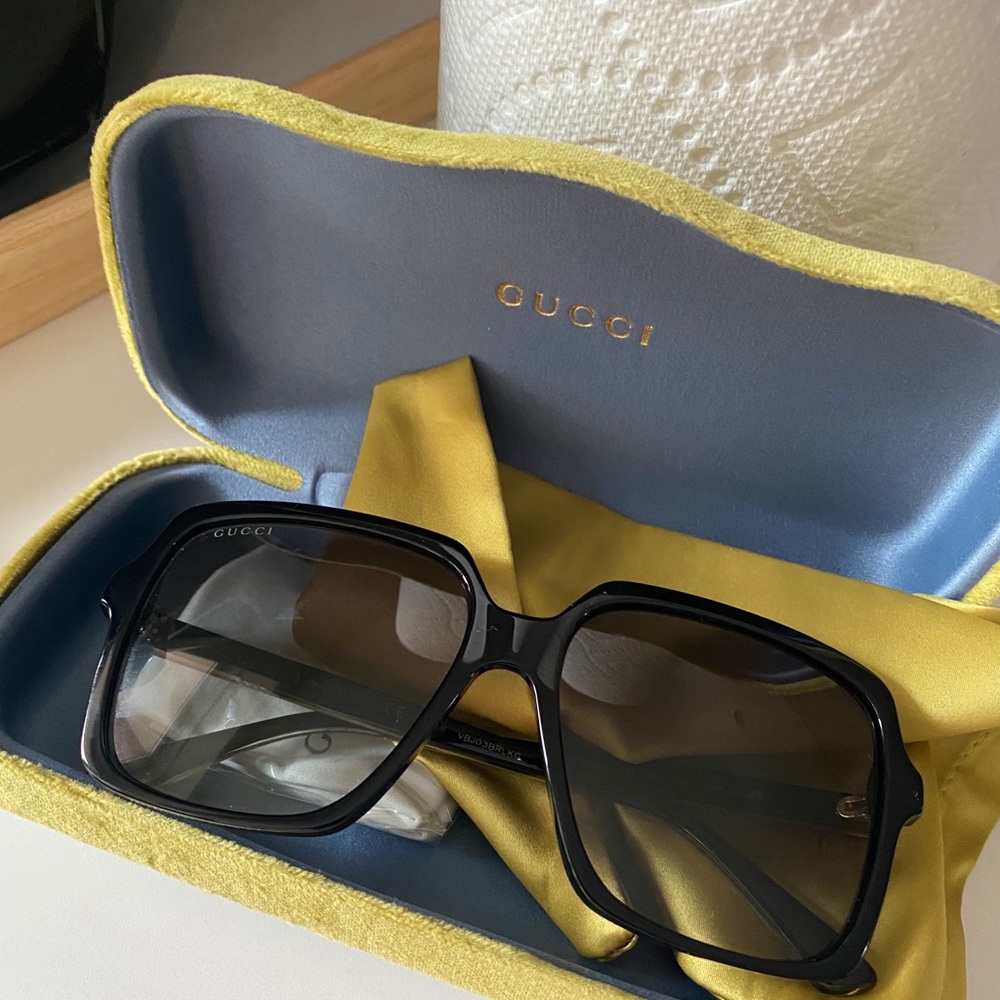 Gucci sunglasses
